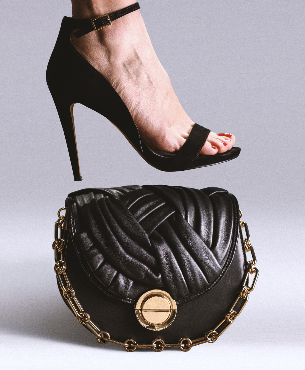 ALMA | Borsa intrecciata in pelle | Nera