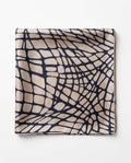 Maxi Foulard in Seta Stampa Geometrica - Rete Astratta Beige e Blu Scuro | Serein