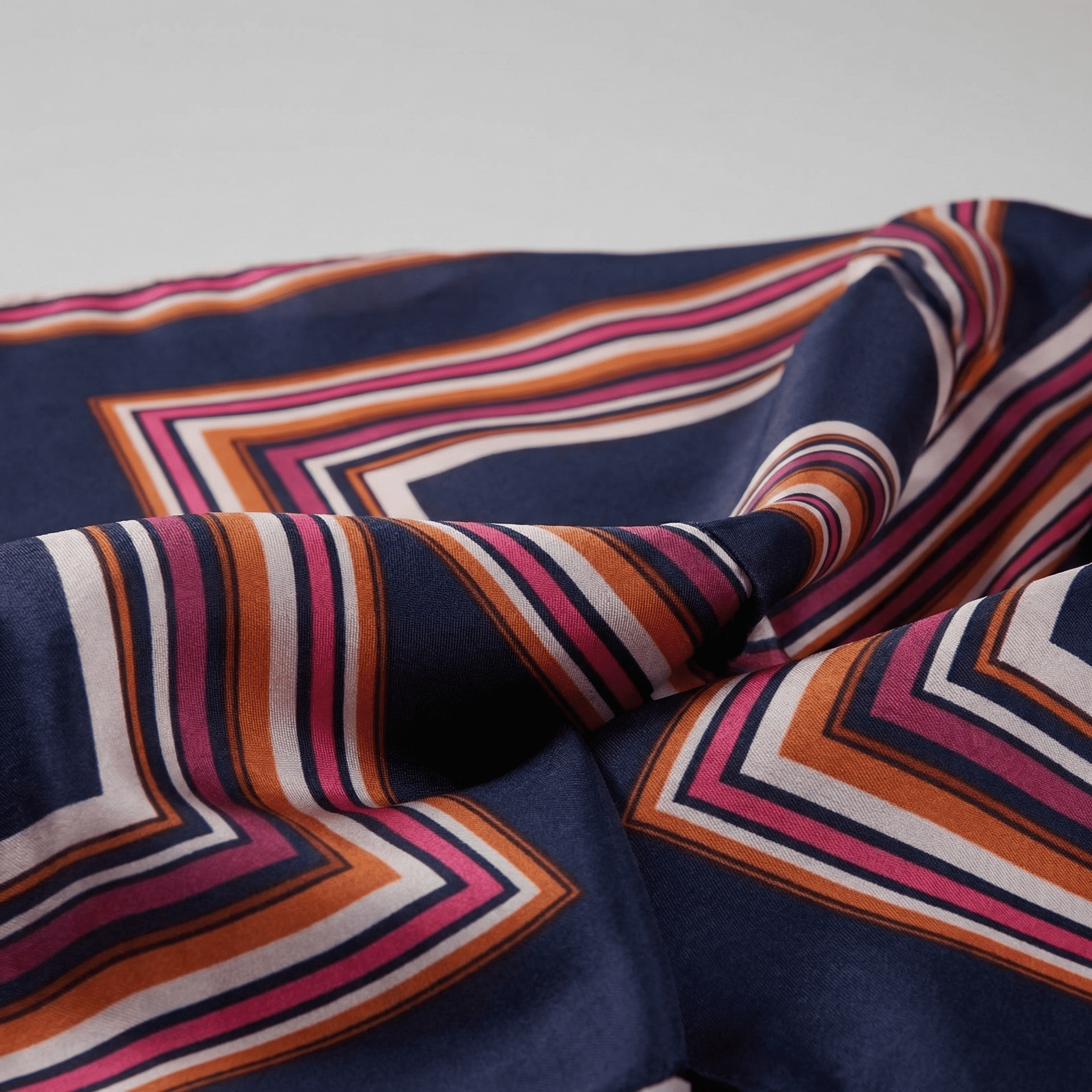 Foulard in Seta Square – Blue Navy e Pop Stripes