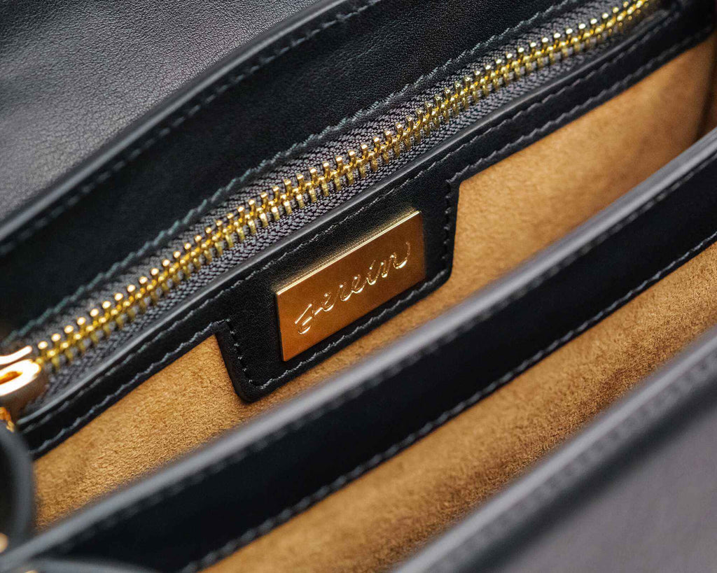 ALMA | Borsa in pelle con intreccio | Nera